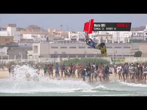 Beeld uit de video: MARC JACOBS vs CARLOS MARIO - Men Finals Freestyle - VKWC Tarifa 2015