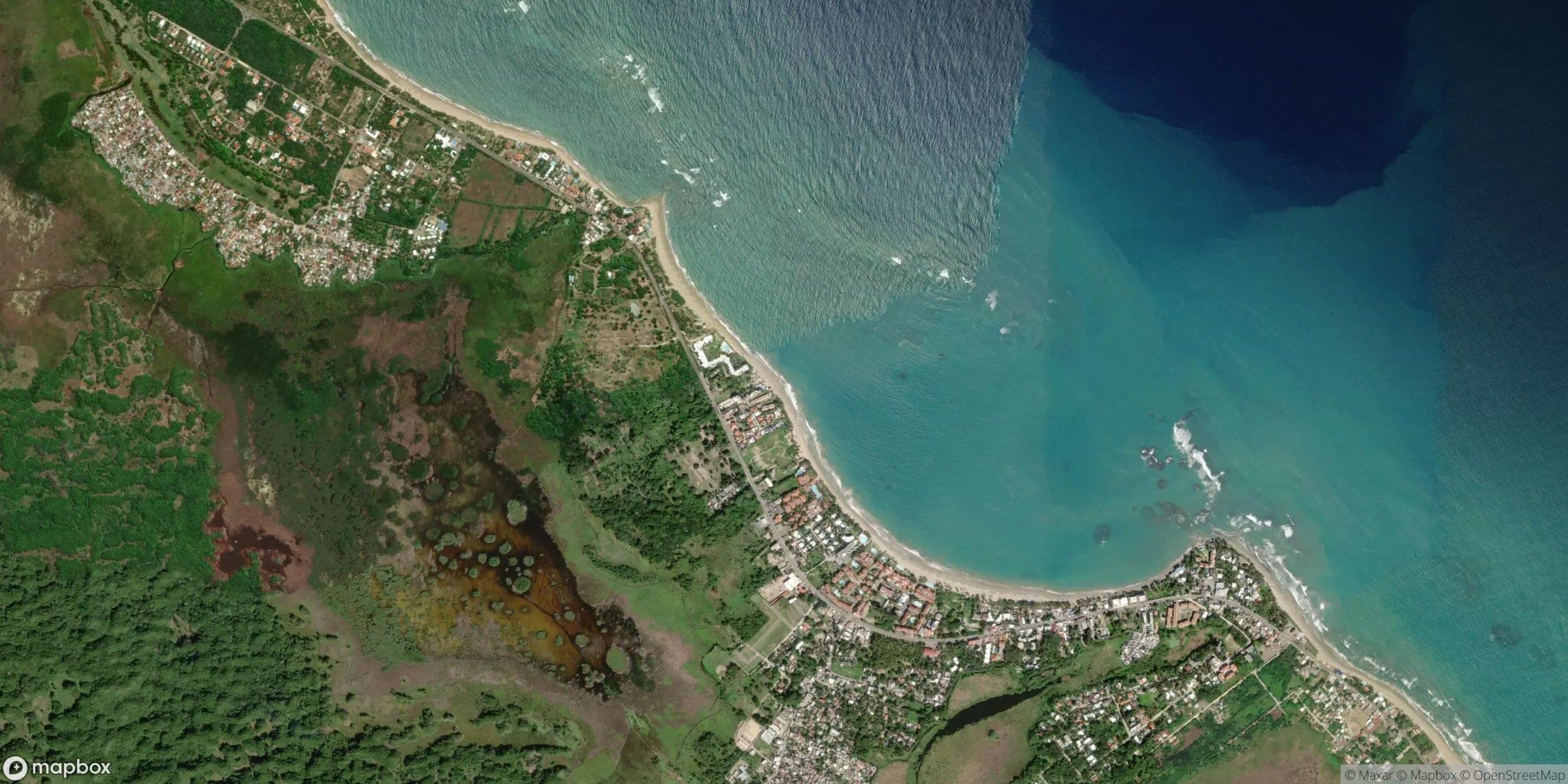 Luchtfoto van Cabarete, Bozo Beach