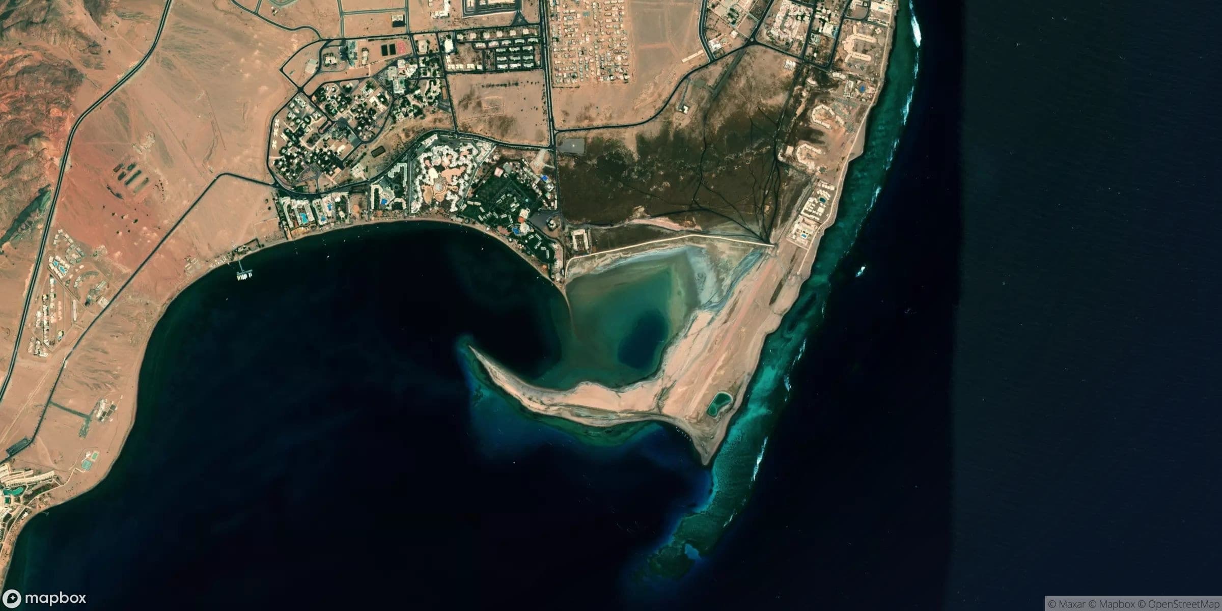 Luchtfoto van Dahab, Lagoon