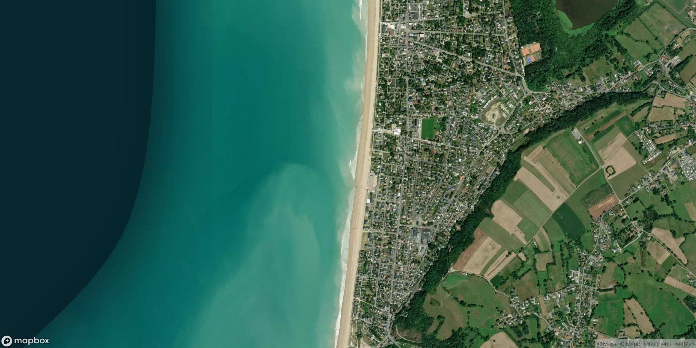 Luchtfoto van Jullouville