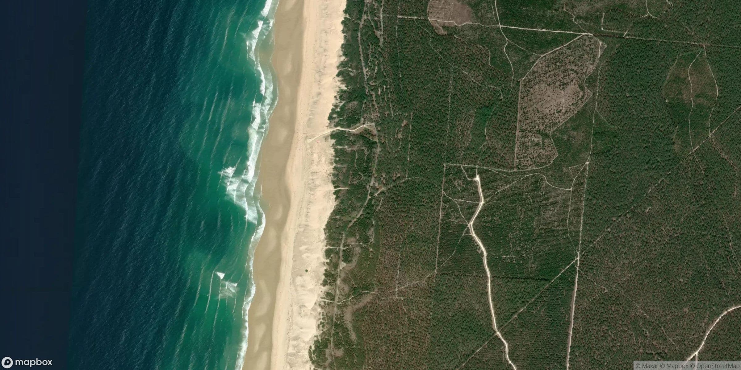 Luchtfoto van Lacanau ocean super sud