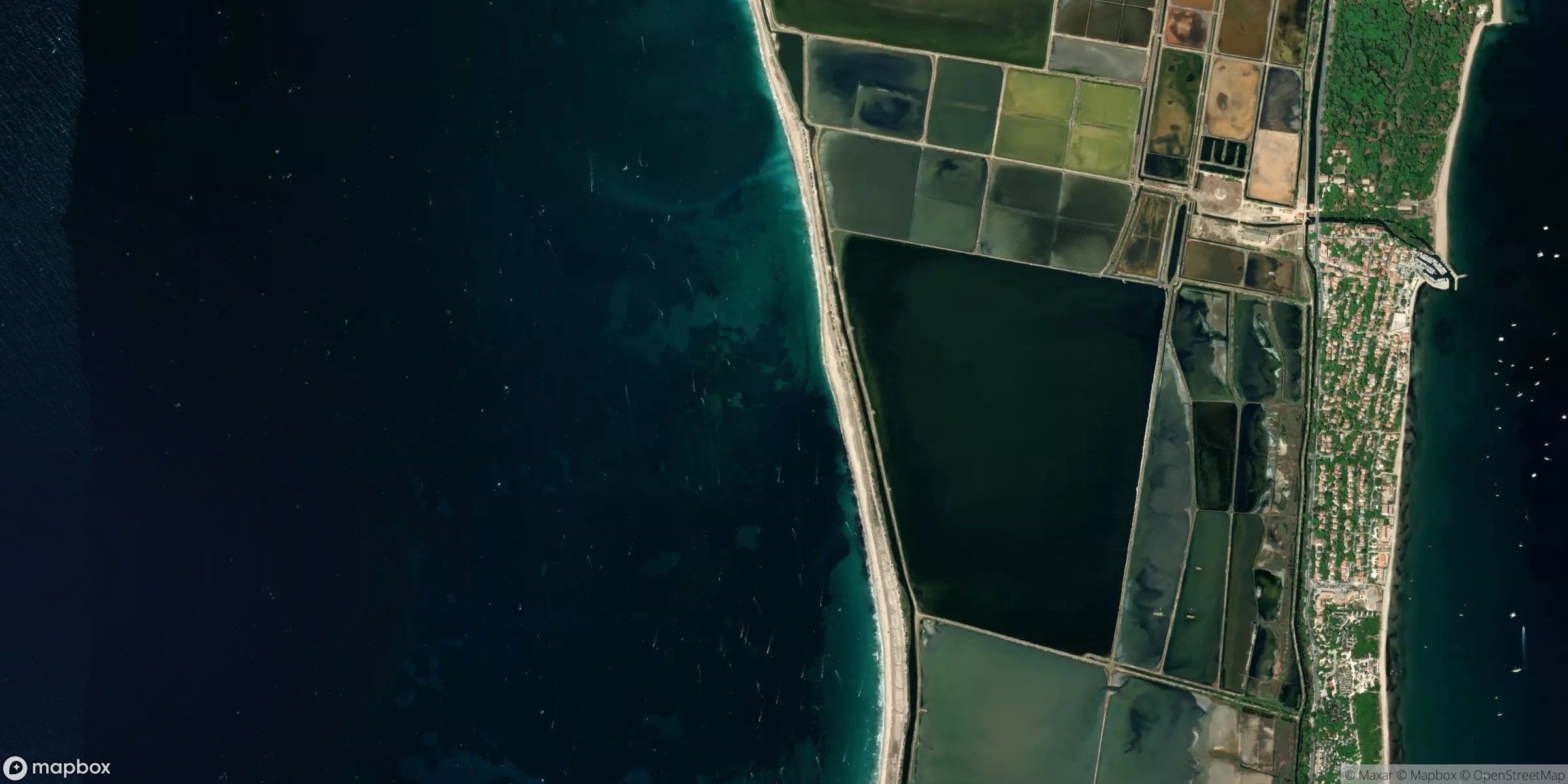 Luchtfoto van L'Almanarre
