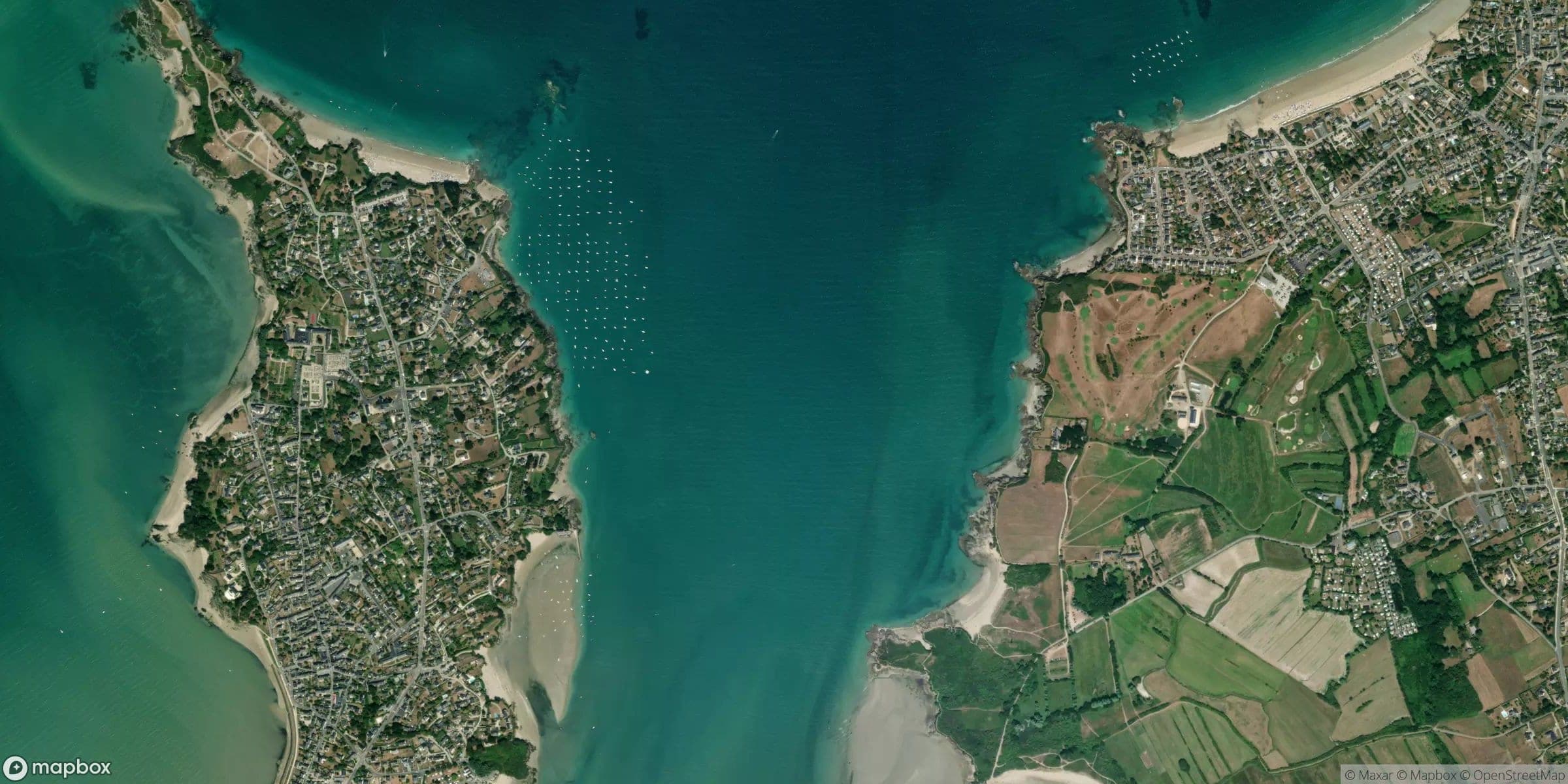 Luchtfoto van Lancieux - baie des Ebihens