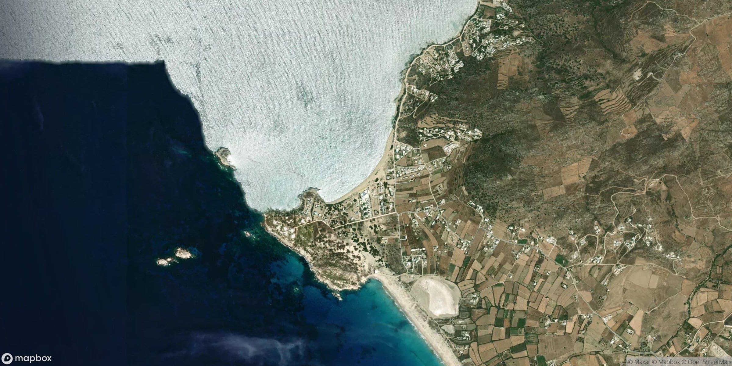 Luchtfoto van Naxos, Mikri Vigla