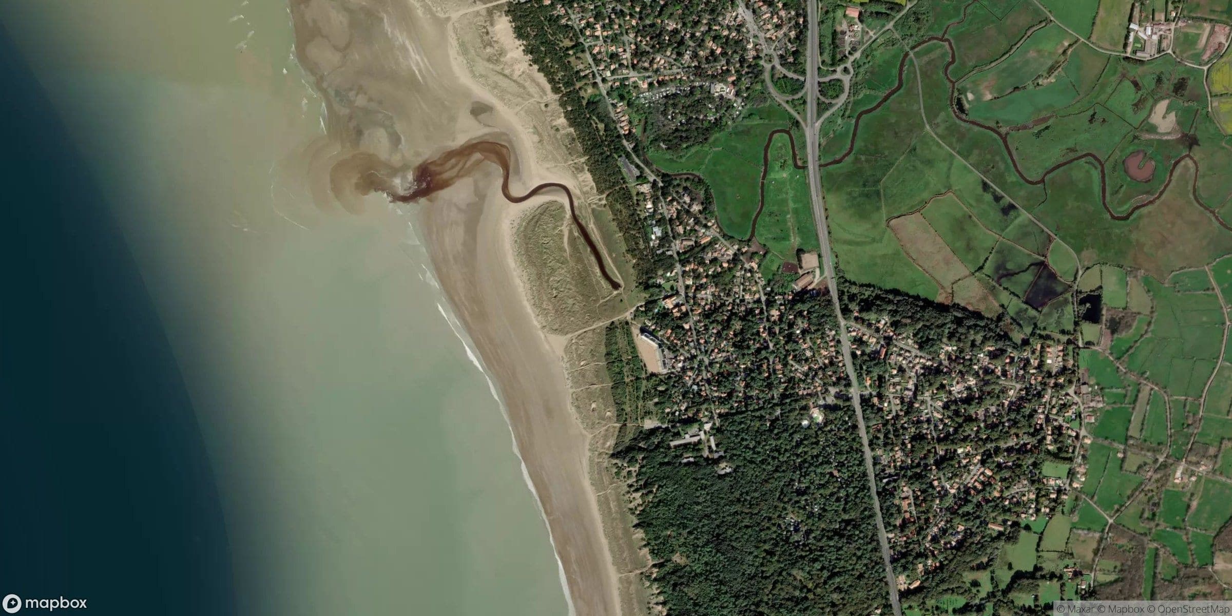 Luchtfoto van Saint Brevin