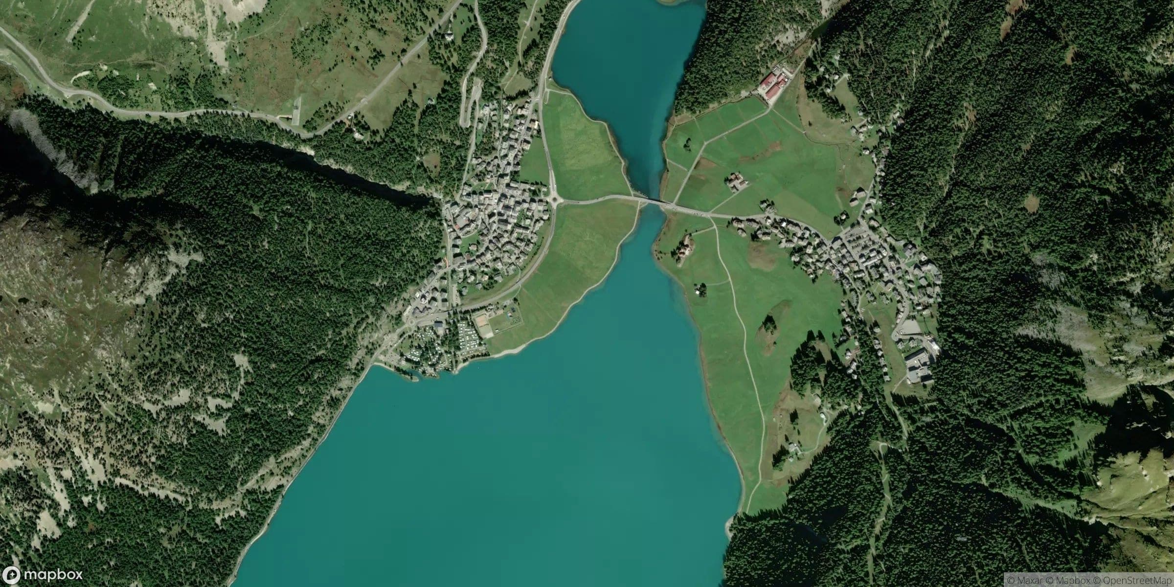 Luchtfoto van Silvaplana