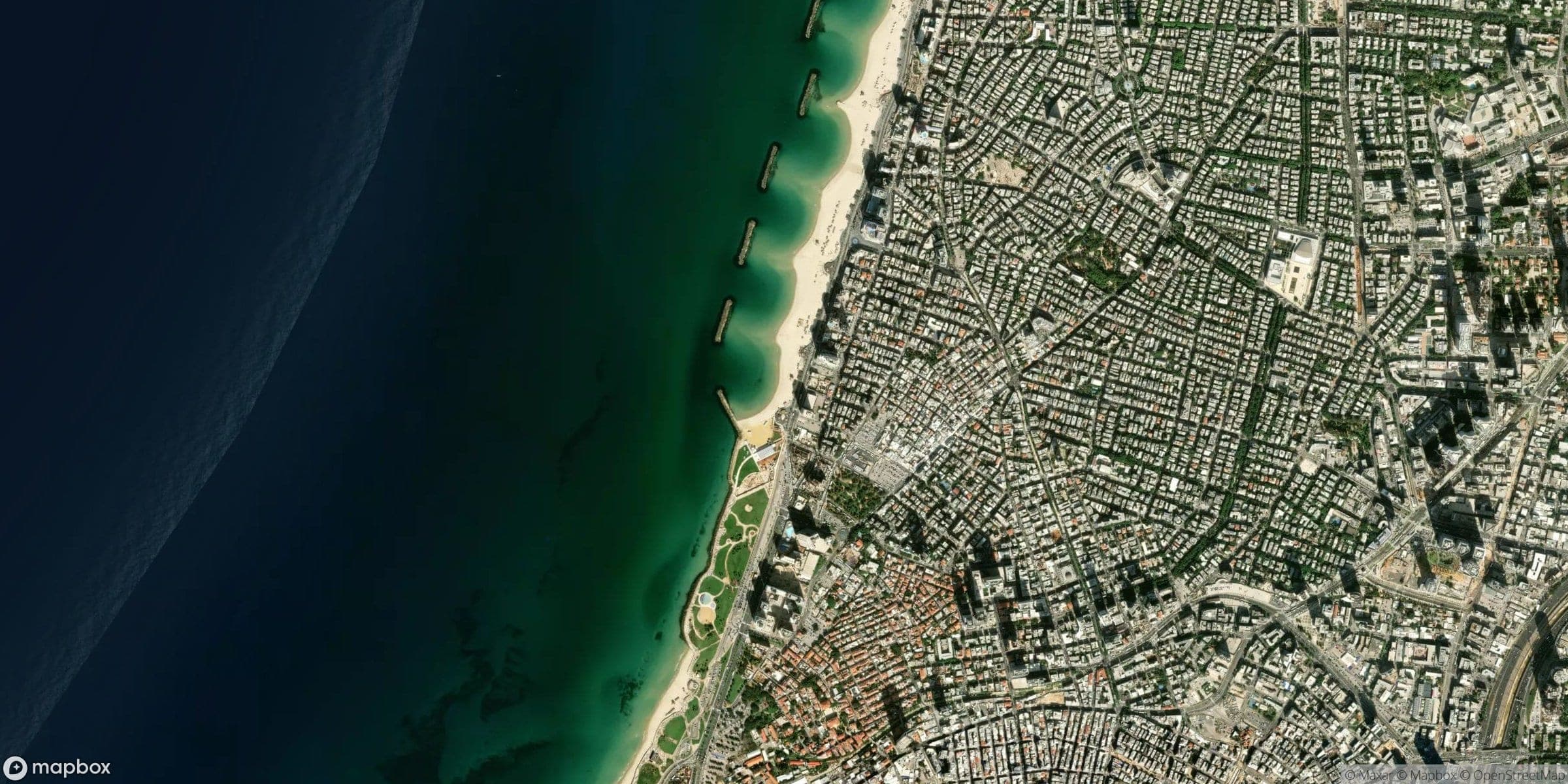 Luchtfoto van Tel Aviv, Dolfinarium Beach