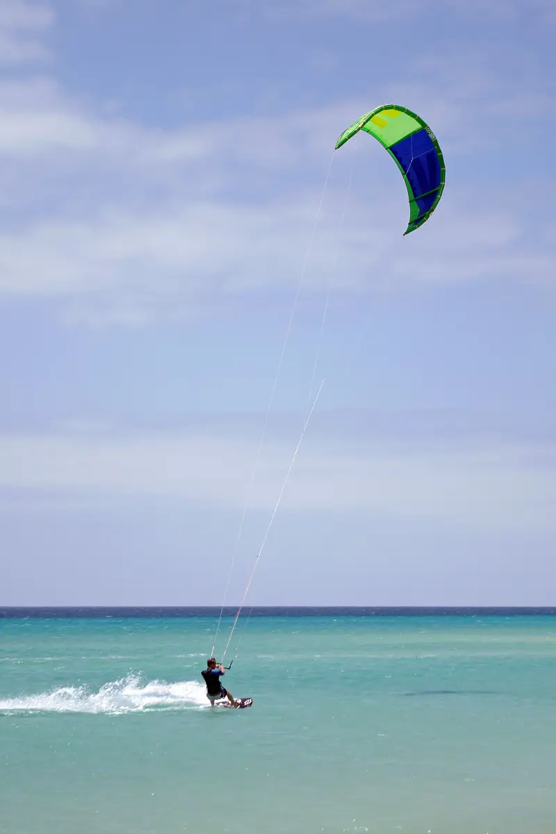 Kitesurfer bij Sotavento, Fuerteventura