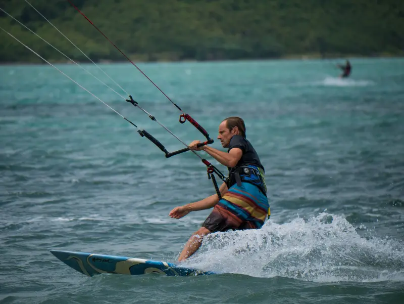Kitesurfer bij Le Morne, Mauritius