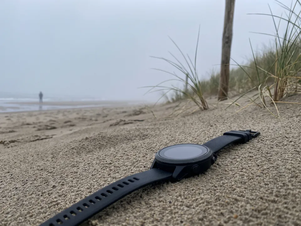 Een horloge op het strand, gevonden