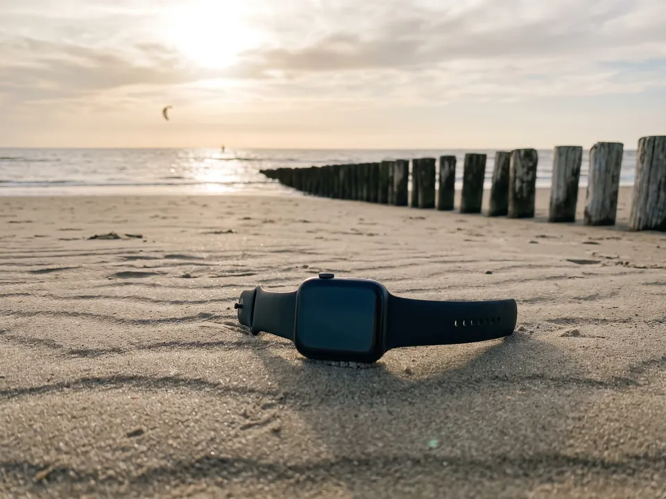 Een horloge op het strand, gevonden