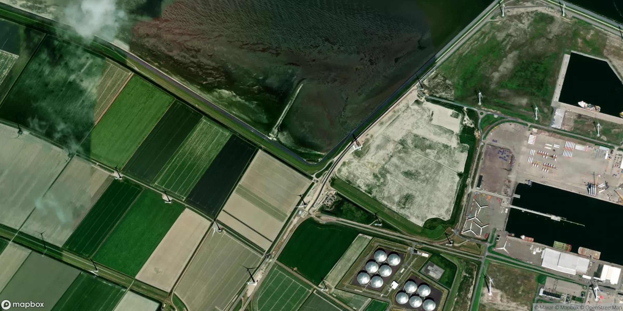 Satelliet van Eemshaven